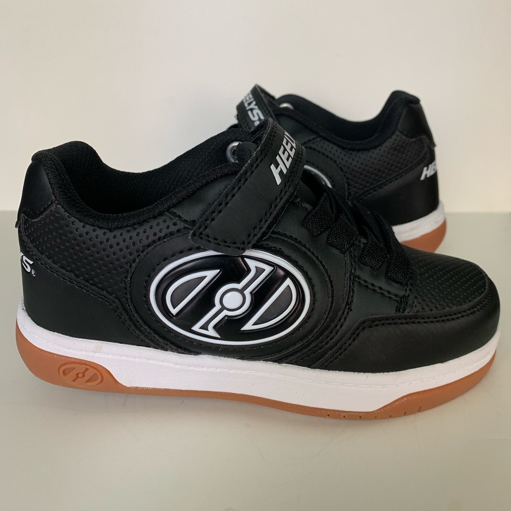 🚫SOLD🚫 Heelys Light-Up Unisex Shoes